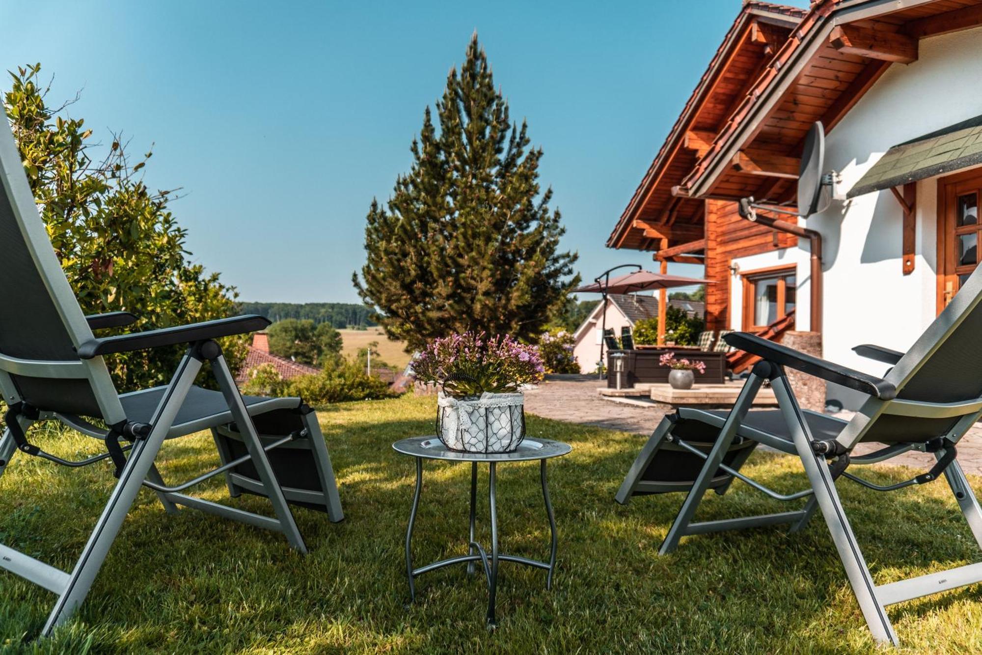 Steewer Landhaus Gemuetliche Ferienwohnung Bis 6 Pers In Ruhiger Ortsrandlage Stebach Экстерьер фото
